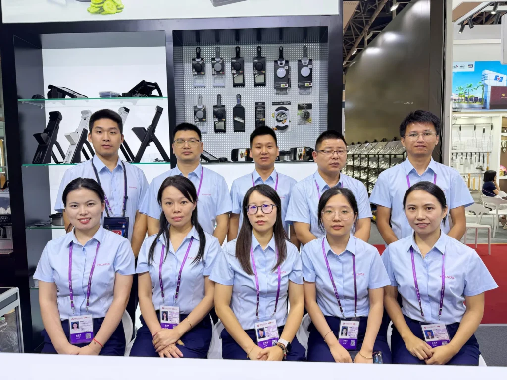 FULLSTAR international sales team at a kitchenware trade show